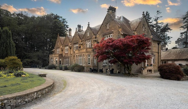 Richmond Place - Apartment in Private Mansion