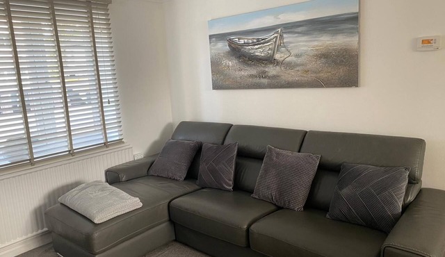 Riverside Park Ground Floor Apartment - St Neots