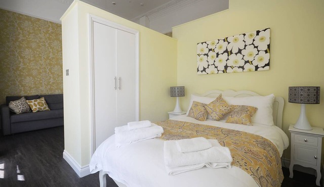 RoomApart studio sleeps 2-4 on the ground floor