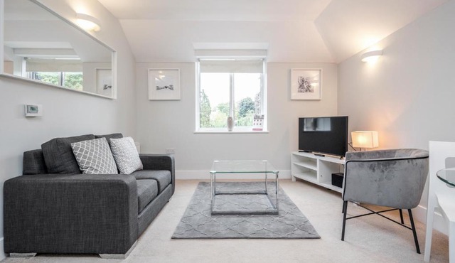 Roomspace Serviced Apartments - Lomond Court