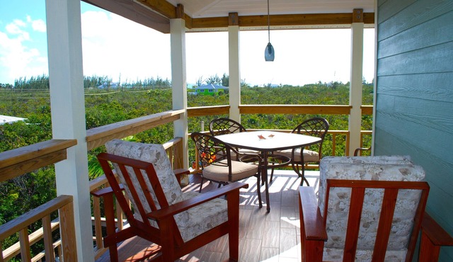 Sea Views and Walk to the Beach! 2 Bedrooms/1 Bath/Full Kitchen