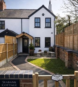Seabank Cottage Wirral Luxury coastal retreat