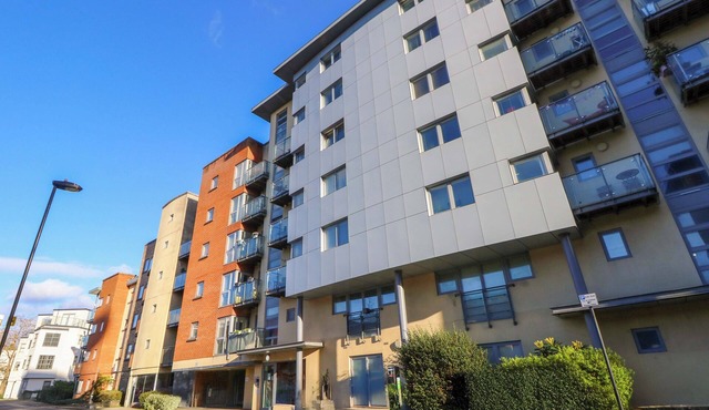 SEABREEZE SUITES in Southampton