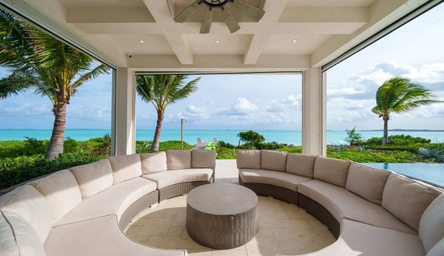 Seaclusion - Spectacular Home on a spectacular beach