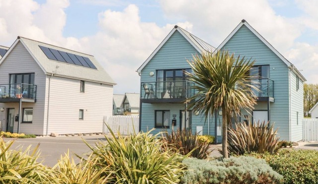 Seaquel, Westward Ho!