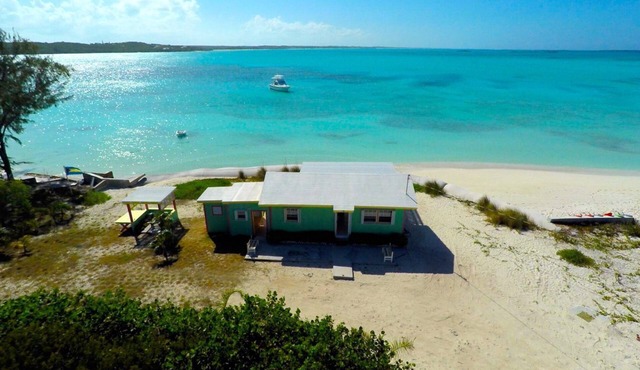 Secluded beach house on Hooper's Bay, Great Exuma, The Bahamas