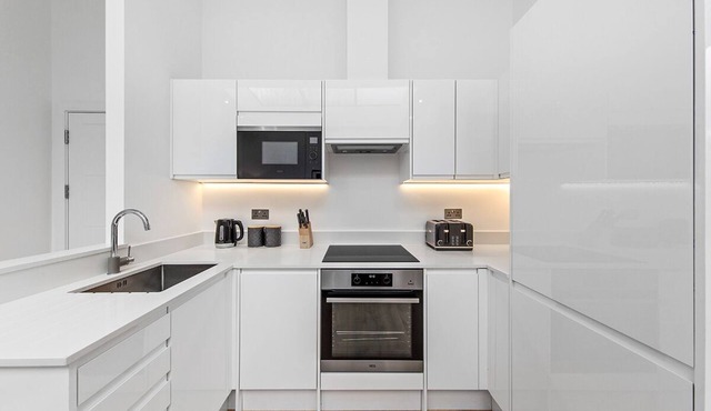 Sercasa ~ Appletree Court ~ Kingston {ocho}