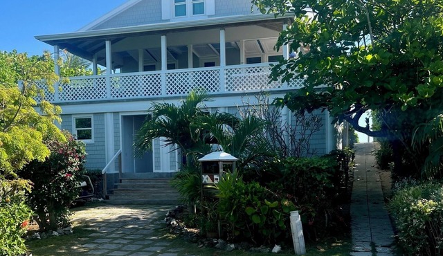 Shelmar Landing Man-O-War Cay Vacation Home Beach Access and Deep Water Dockage