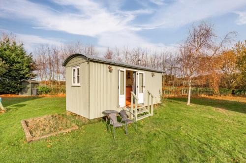 Shepherds Hut by Leap Escapes