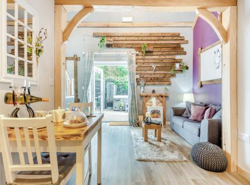 Shire Cottage - Uk50416
