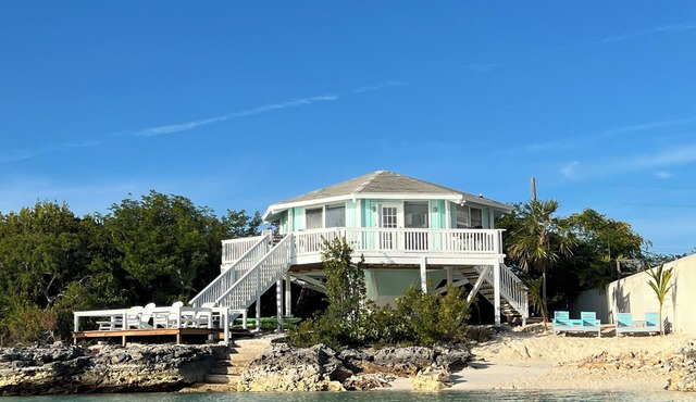 Shoreline Flats: A Waterfront Escape on Bonefish Flats