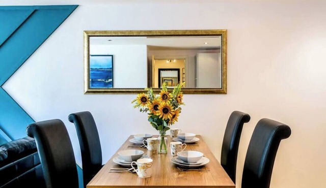 SideMersey Livings - 2 bed 2 bath apart in Centre