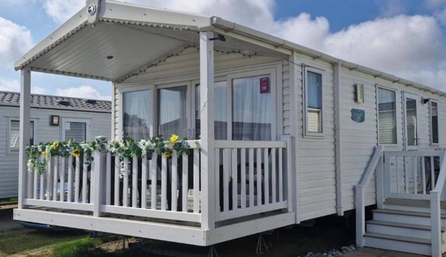 Silver-grade Mobile - Sleeps 6 - Dogs Welcome
