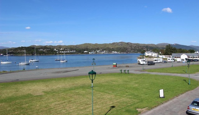 Skye Backpackers
