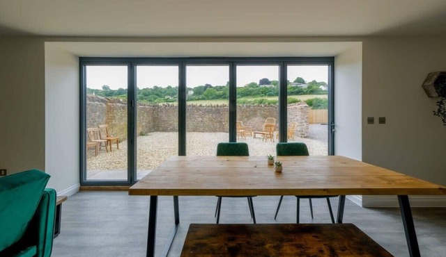 Sladacre 2 bedroom converted Barn