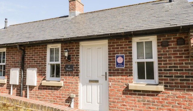 SLEEPERS, pet friendly, country holiday cottage in Whitby
