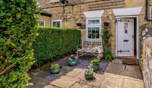 Snowdrop Cottage, Clifford, West Yorkshire