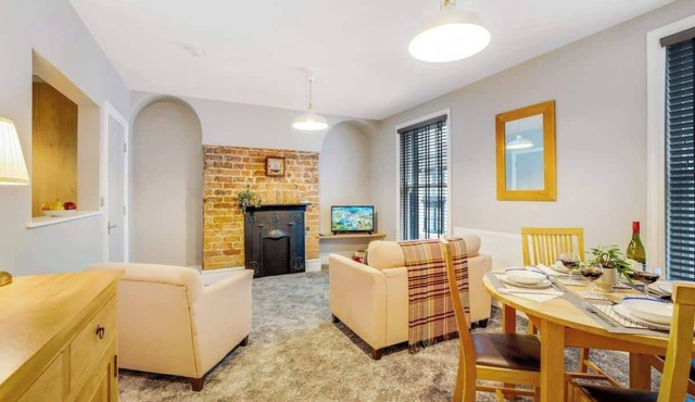 Spacious 1 Bedroom in Hartlepool with WiFi
