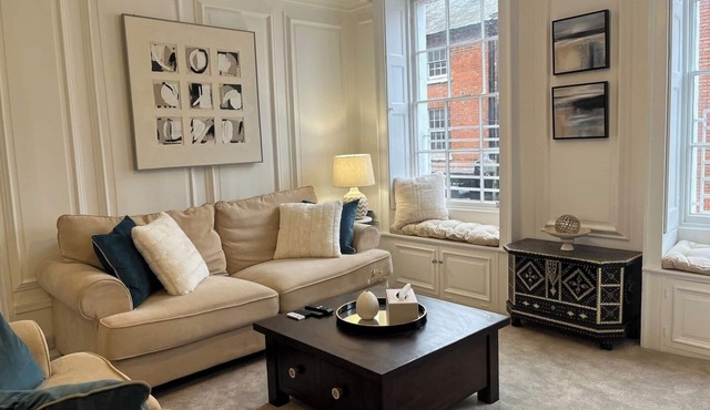Spacious 2B Flat in Clement House