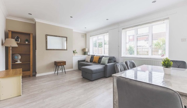 Spacious 3BDR Home with Parking