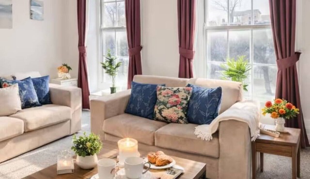 Spacious 3BR Camden Home, Sleeps 6, Fast Wi-Fi, Walk to Tube & Markets!
