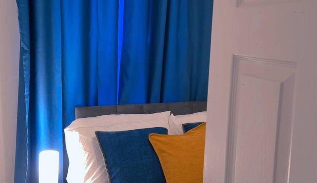Spacious 3BR Sleeps 8 1G Wifi Free Parking