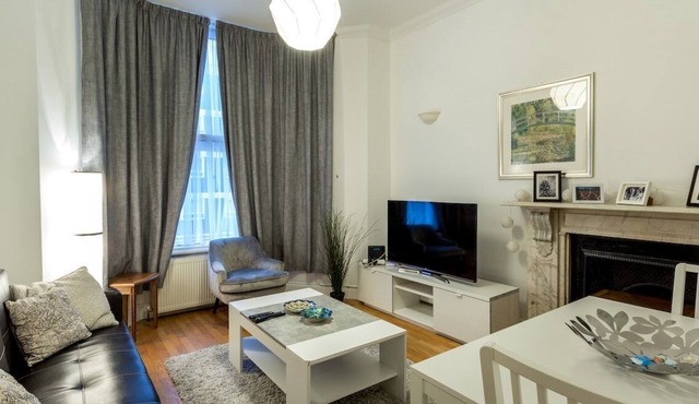 Spacious Centrally Located One Bed