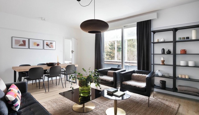 Spacious Modern Family-sized Apartment with Terrace - New Listing