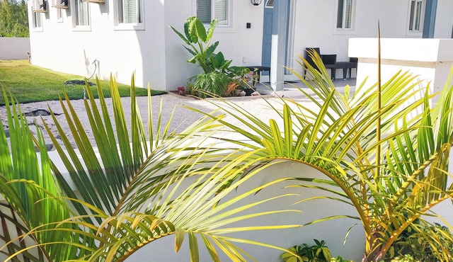 Spacious Modern Villa Near Ocean & Palm Cay Marina