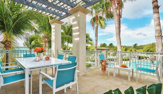 Spacious Ocean View 2BR w/Kitchen | Outdoor Pool w/Breathtaking View