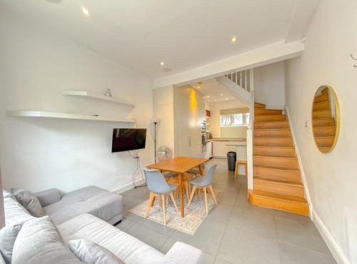 Spear Mews Apartments