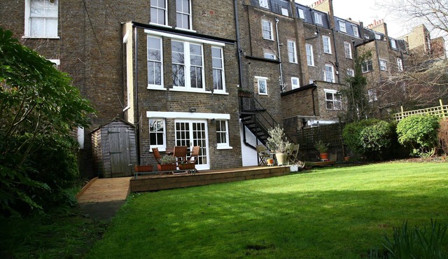 Special garden flat in a quiet Camden Town spot.