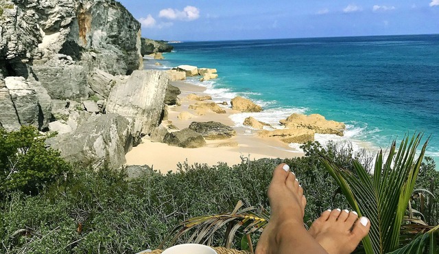 Spectacular Eco Cottage, oceanfront, secret beach