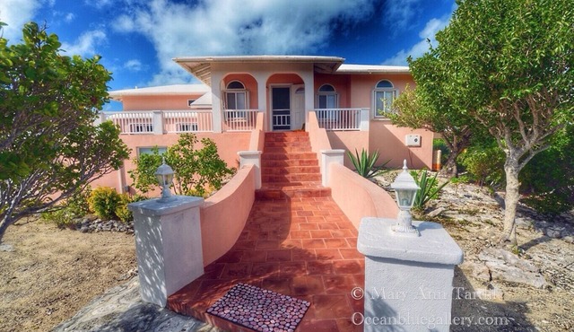 STANIEL CAY 4BR/3BA BEACHFRONT Private Vacation Home "Gibraltar" - 2026 Refresh!