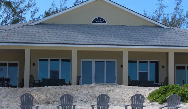 Starfish House, Great Exuma - Great for 4 couples or 2 families.