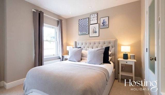 Station House - 4 Bedrooms - Great Location