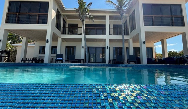 STAY BLESSED VILLA, Brand New Breathtaking Beachfront