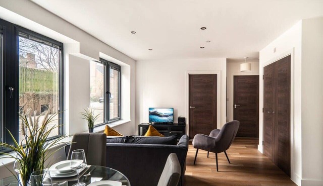 Stay Zeni, Alexandra Rise Manchester Roomy 1 Bed