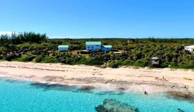 Steps from the turquoise water!
