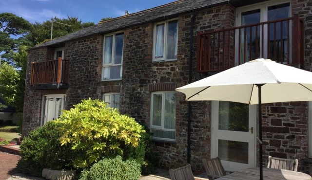 Stone built barn conversion. Coach Cottage (sleep 6, 3 Bedrooms)