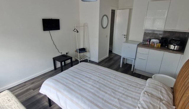 studio flat