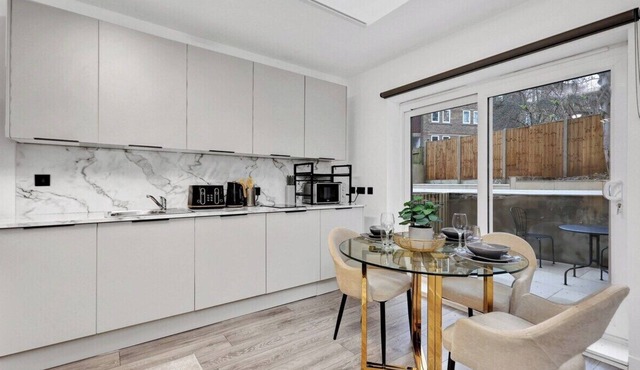 Studio Flat in Central Islington | Own Patio