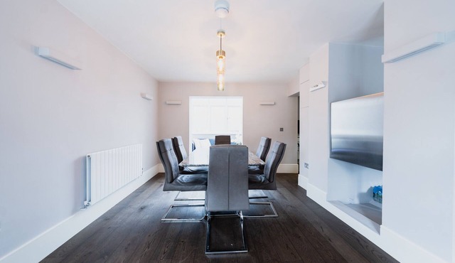 Stunning 3-bedroom Townhouse in Marylebone