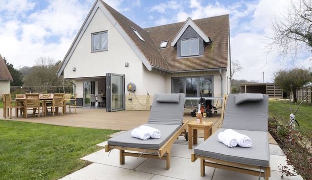 Stunning Detached Countryside Home in Cheltenham