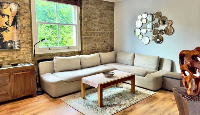 * Stunning flat in South Kensington *