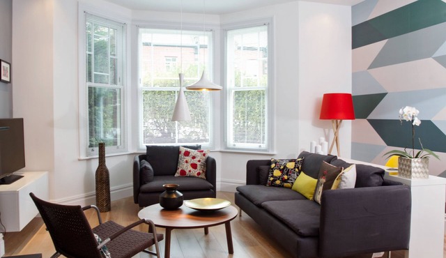 STUNNING New 2BR 2BA Apartment 15min to Central