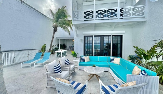 Stunning Oceanfront 3 bedroom house with Generator and Pool Heater!