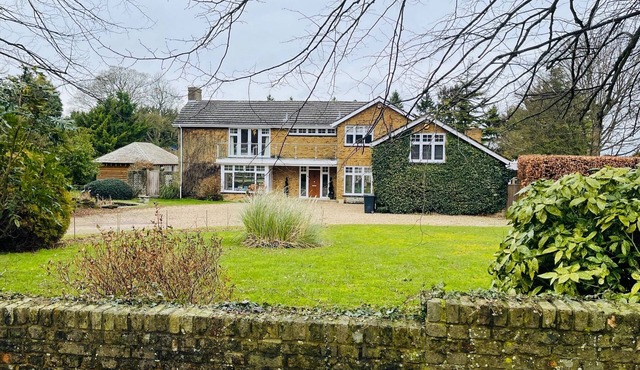 Stunning Oxfordshire 5 Bedroom House in 2 acres