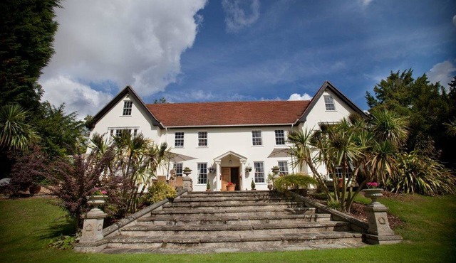 Sturmer Hall Hotel & Conference Centre