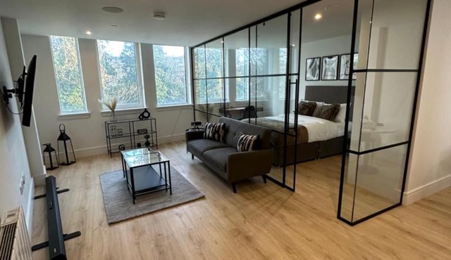 Stylish 1 Bedroom Apartment in Purley, Croydon